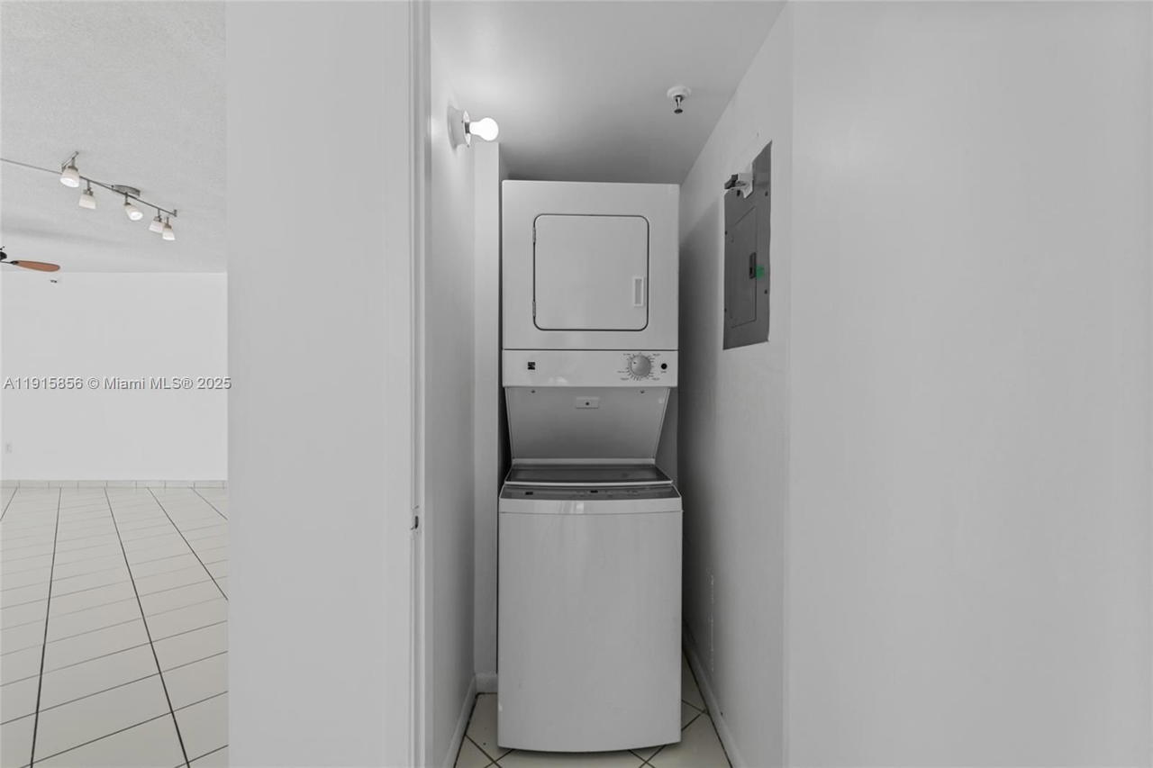 Real estate property located at 7832 Collins Ave #207, Miami-dade, Park Beach Club Condo, Miami Beach, FL