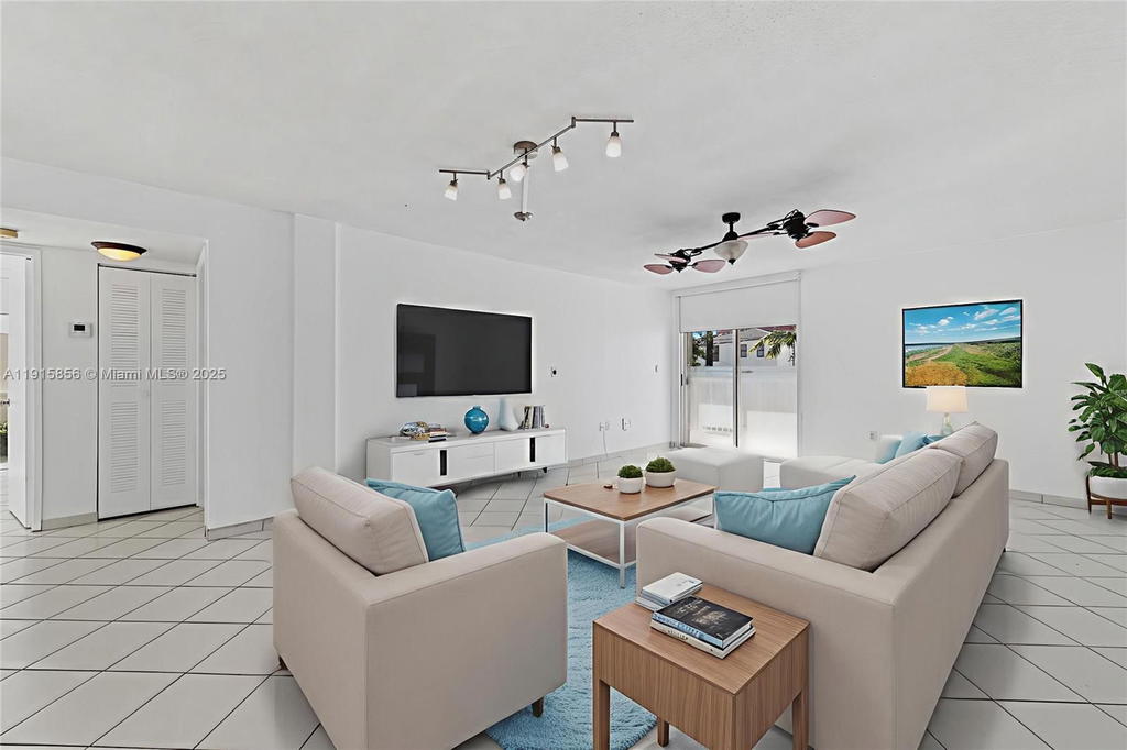 Real estate property located at 7832 Collins Ave #207, Miami-dade, Park Beach Club Condo, Miami Beach, FL