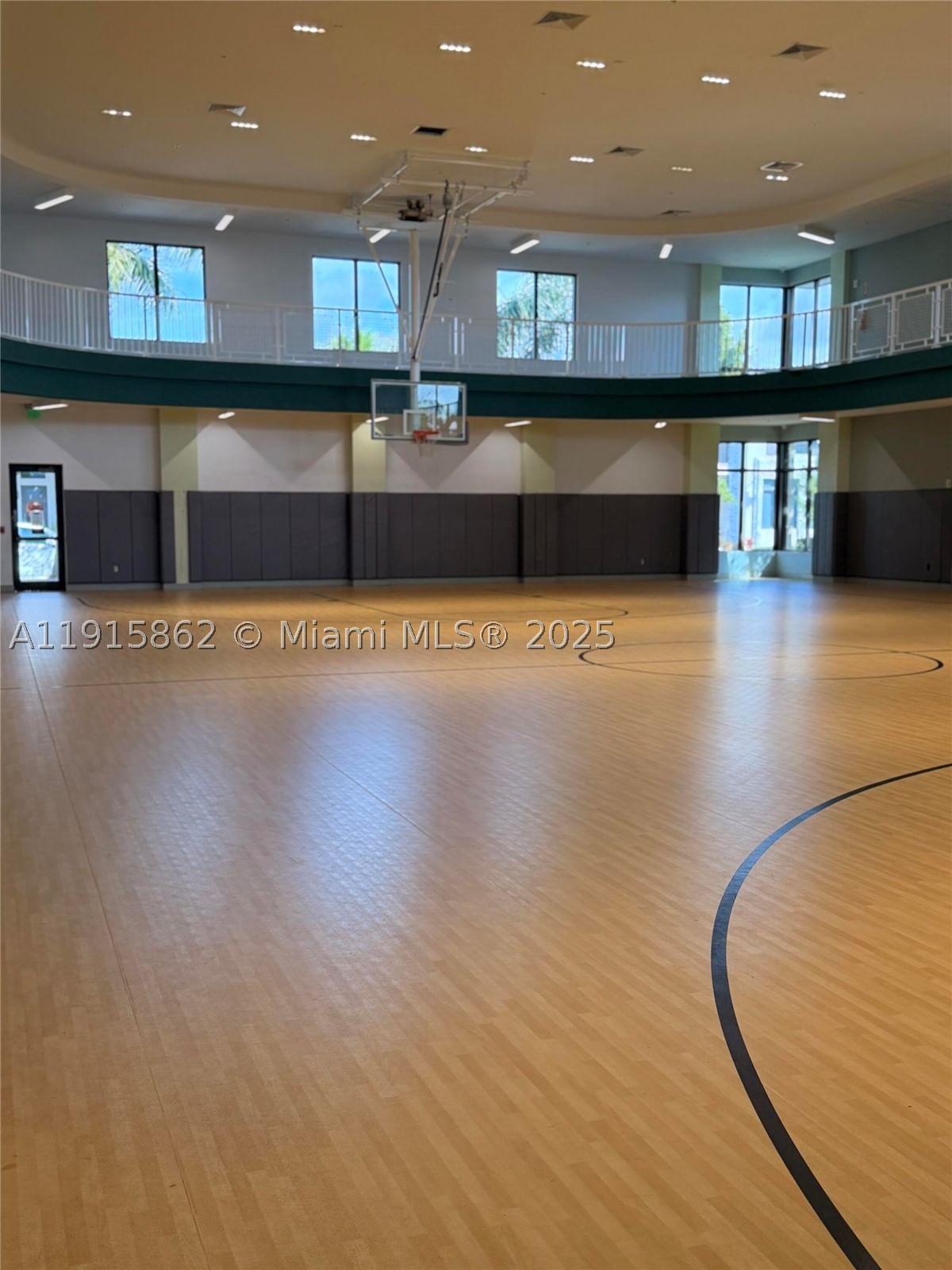 Real estate property located at 4624 83rd Ave, Miami-dade, Downtown Doral South Phas, Doral, FL
