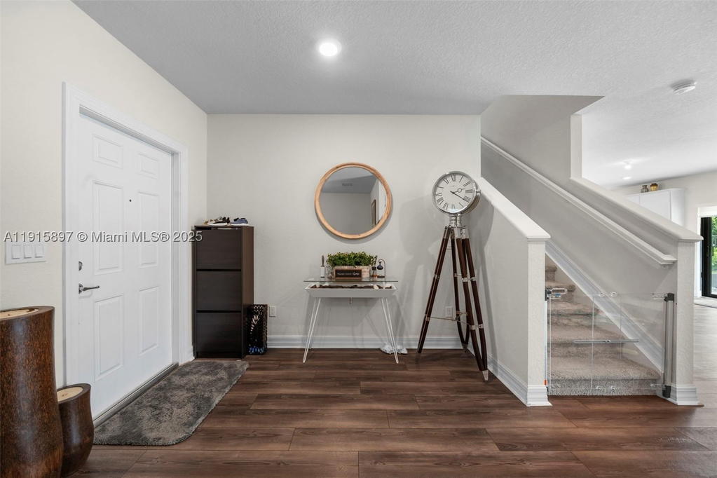 Real estate property located at 3142 Poinciana St, Broward, Somerset Plaza, Lauderdale Lakes, FL