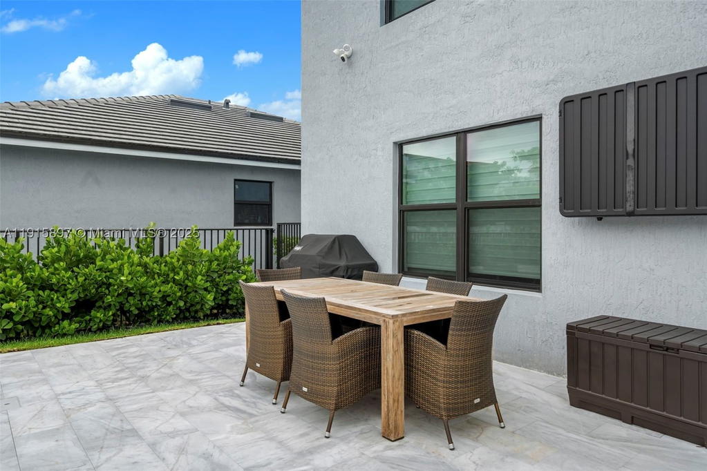 Real estate property located at 3142 Poinciana St, Broward, Somerset Plaza, Lauderdale Lakes, FL