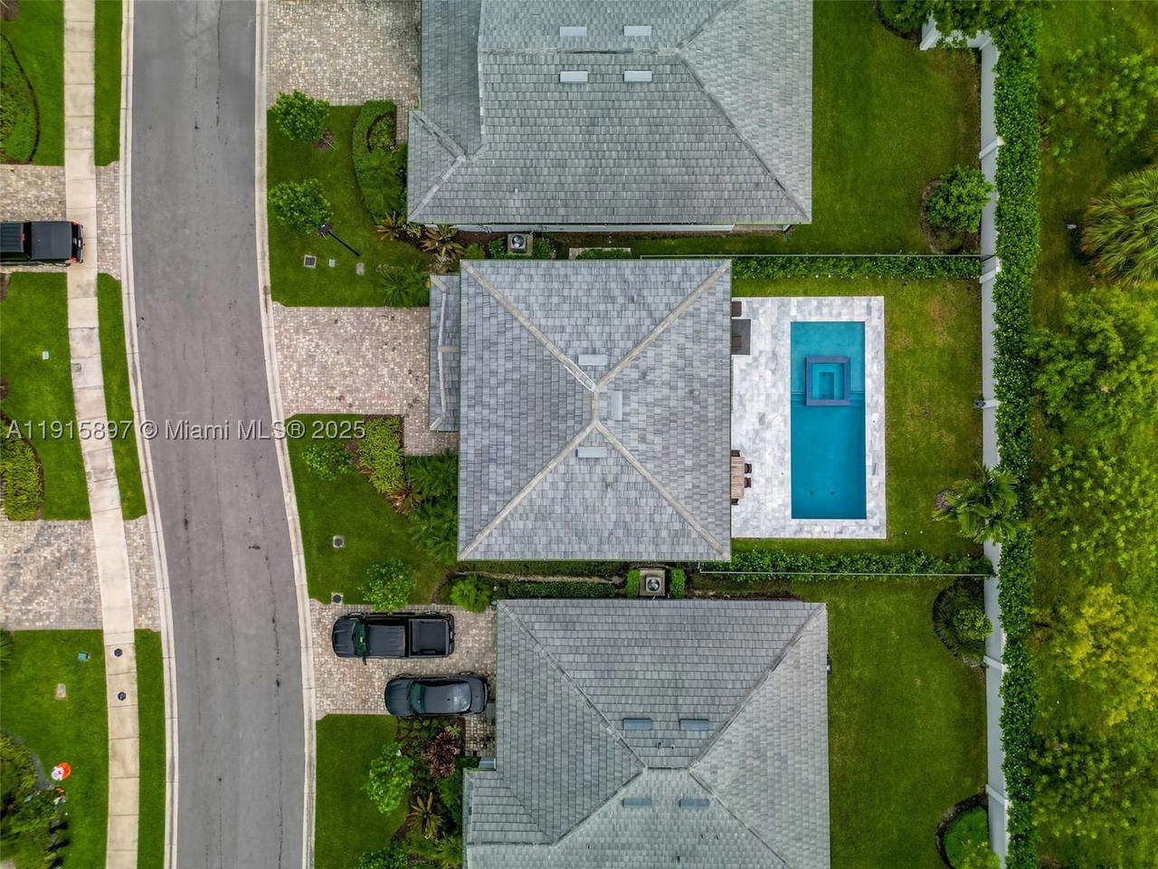 Real estate property located at 3142 Poinciana St, Broward, Somerset Plaza, Lauderdale Lakes, FL