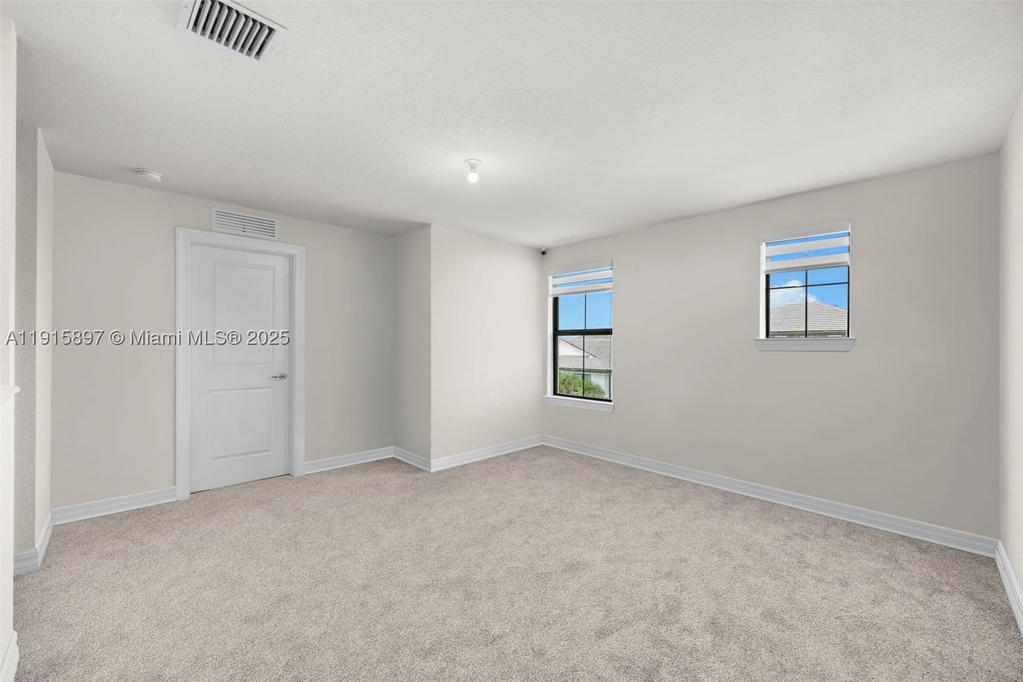Real estate property located at 3142 Poinciana St, Broward, Somerset Plaza, Lauderdale Lakes, FL