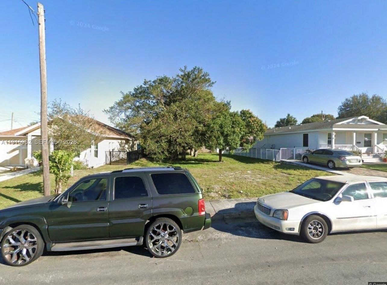 Real estate property located at 913 14th St, Palm Beach, Freshwater 11th & 12th Av, West Palm Beach, FL