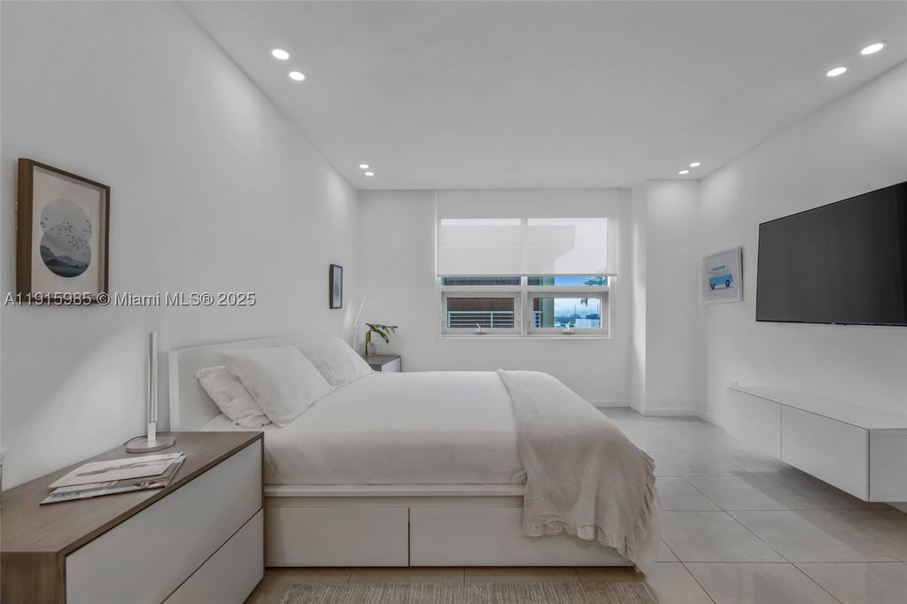 Real estate property located at 3250 1st Ave #605, Miami-dade, Midblock Miami Condo, Miami, FL
