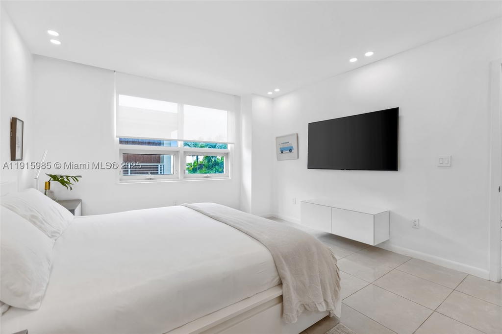 Real estate property located at 3250 1st Ave #605, Miami-dade, Midblock Miami Condo, Miami, FL
