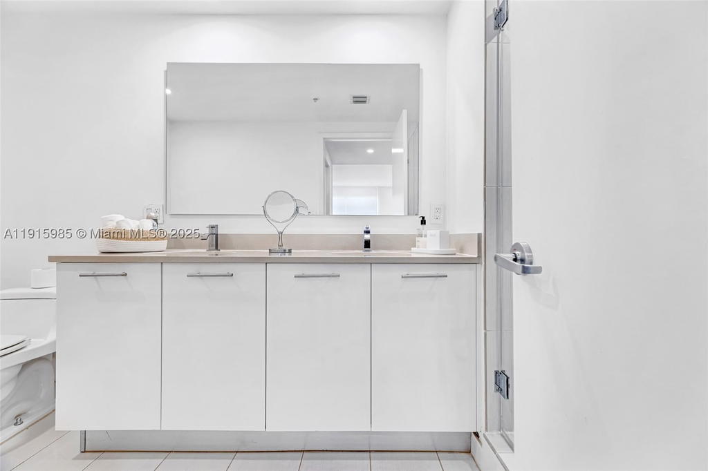 Real estate property located at 3250 1st Ave #605, Miami-dade, Midblock Miami Condo, Miami, FL