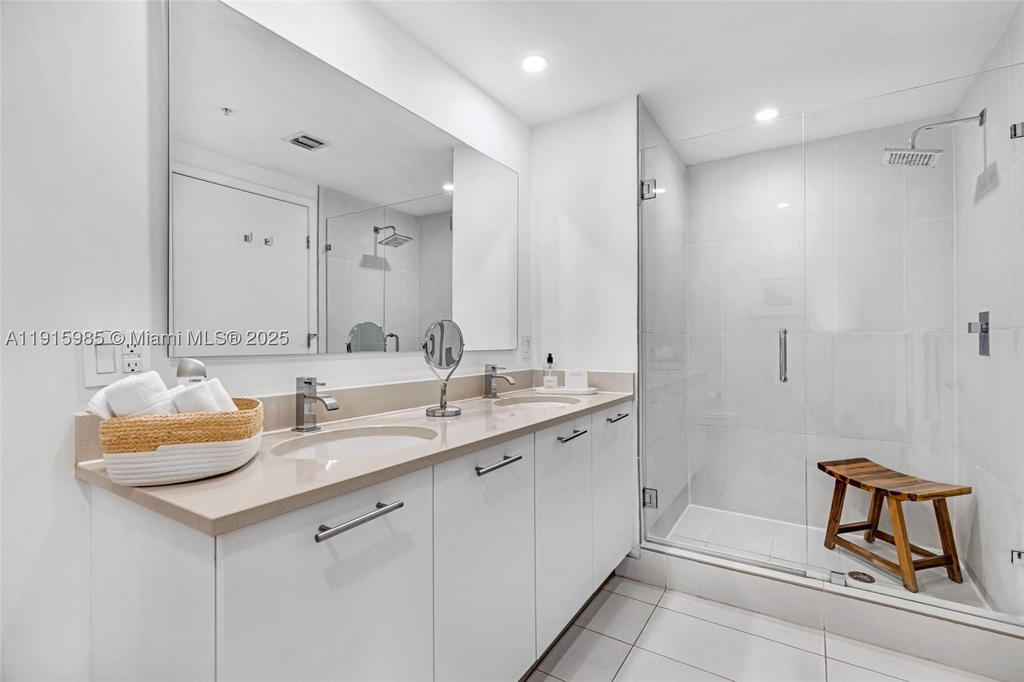 Real estate property located at 3250 1st Ave #605, Miami-dade, Midblock Miami Condo, Miami, FL
