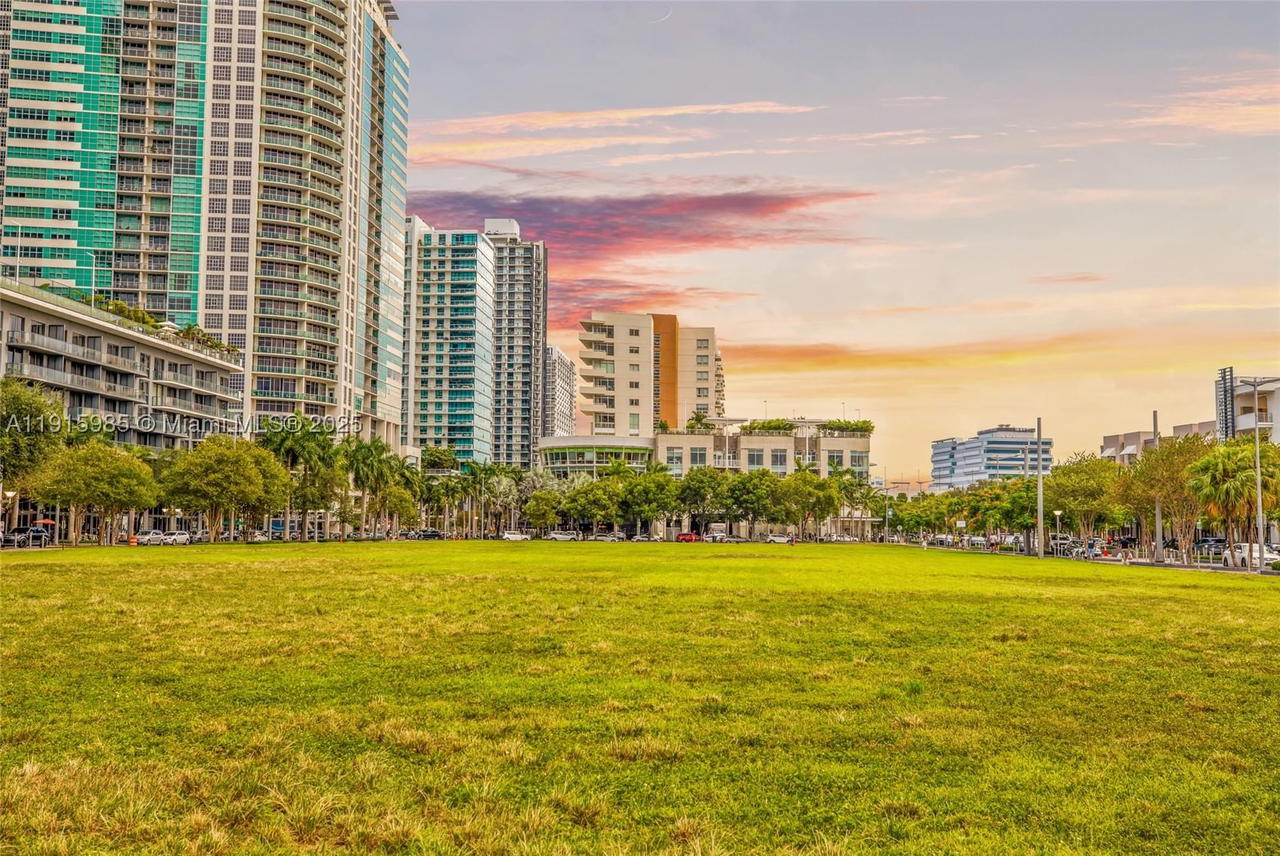 Real estate property located at 3250 1st Ave #605, Miami-dade, Midblock Miami Condo, Miami, FL