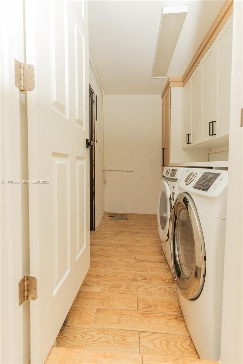 Real estate property located at 2510 207th Ter, Miami-dade, Sunswept Isle 1st Addn, Miami, FL