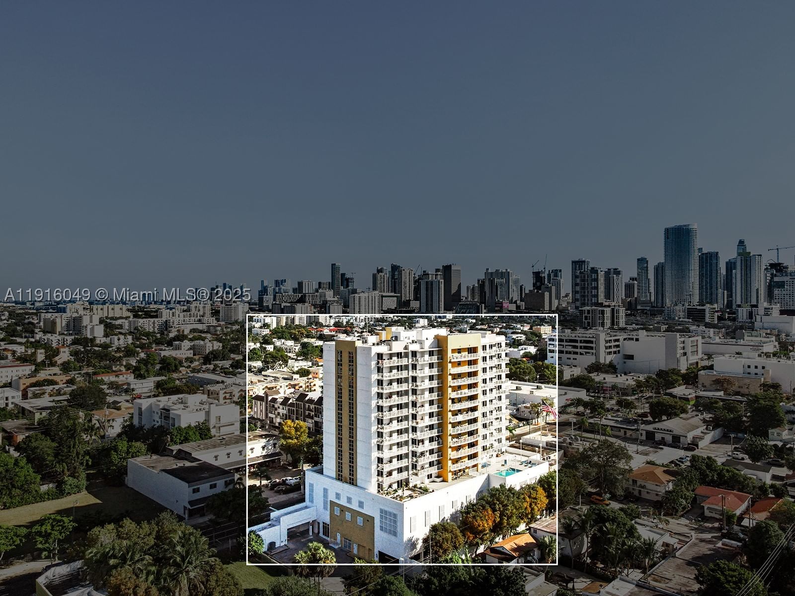 Real estate property located at 900 8th St #1208, Miami-dade, Brickell Vista Condo, Miami, FL