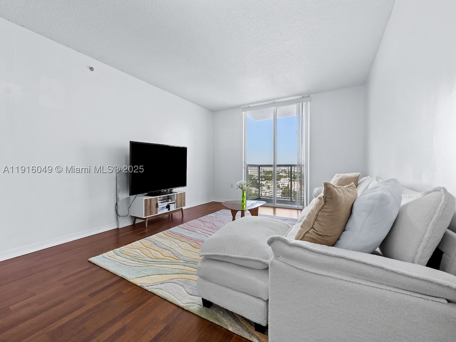 Real estate property located at 900 8th St #1208, Miami-dade, Brickell Vista Condo, Miami, FL