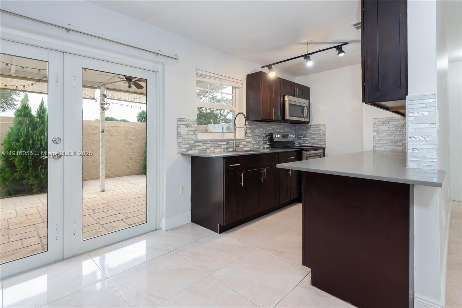 Real estate property located at 3382 197th Ter, Miami-dade, Honey Hill Park, Miami Gardens, FL