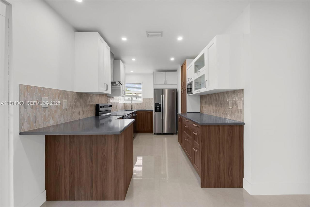 Real estate property located at 3150 39th Ave, Broward, Lake Forest Sec 4, West Park, FL