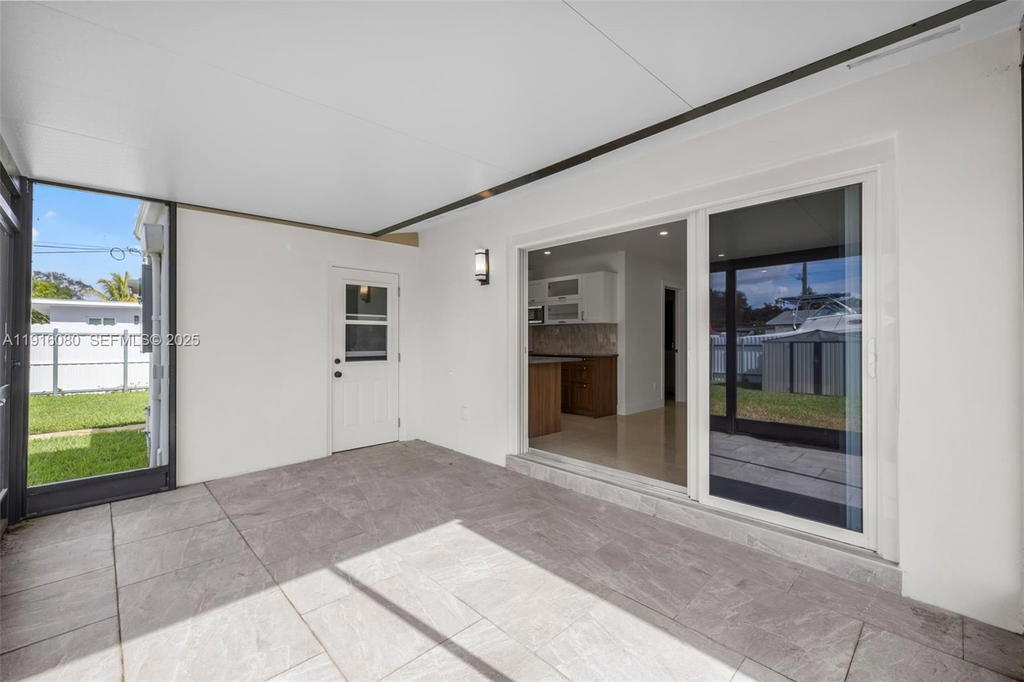 Real estate property located at 3150 39th Ave, Broward, Lake Forest Sec 4, West Park, FL