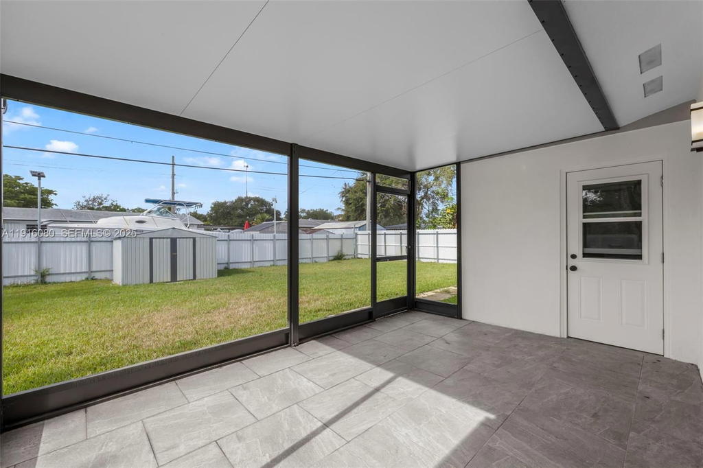 Real estate property located at 3150 39th Ave, Broward, Lake Forest Sec 4, West Park, FL