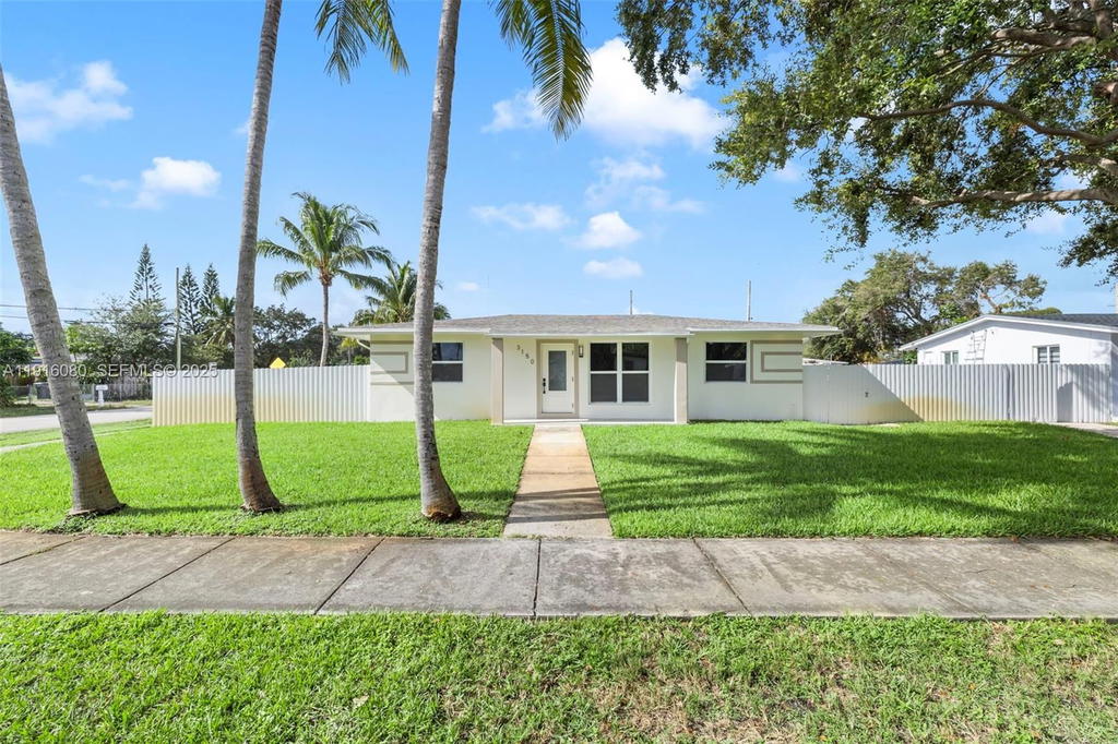 Real estate property located at 3150 39th Ave, Broward, Lake Forest Sec 4, West Park, FL