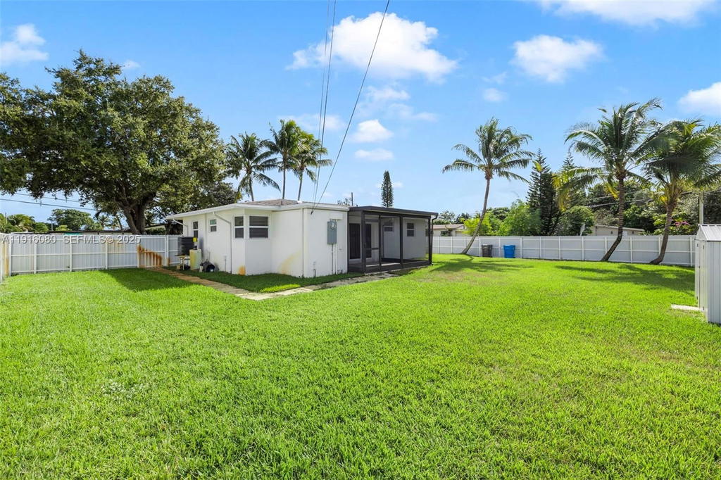 Real estate property located at 3150 39th Ave, Broward, Lake Forest Sec 4, West Park, FL