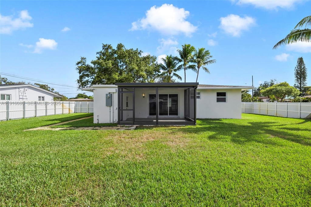 Real estate property located at 3150 39th Ave, Broward, Lake Forest Sec 4, West Park, FL
