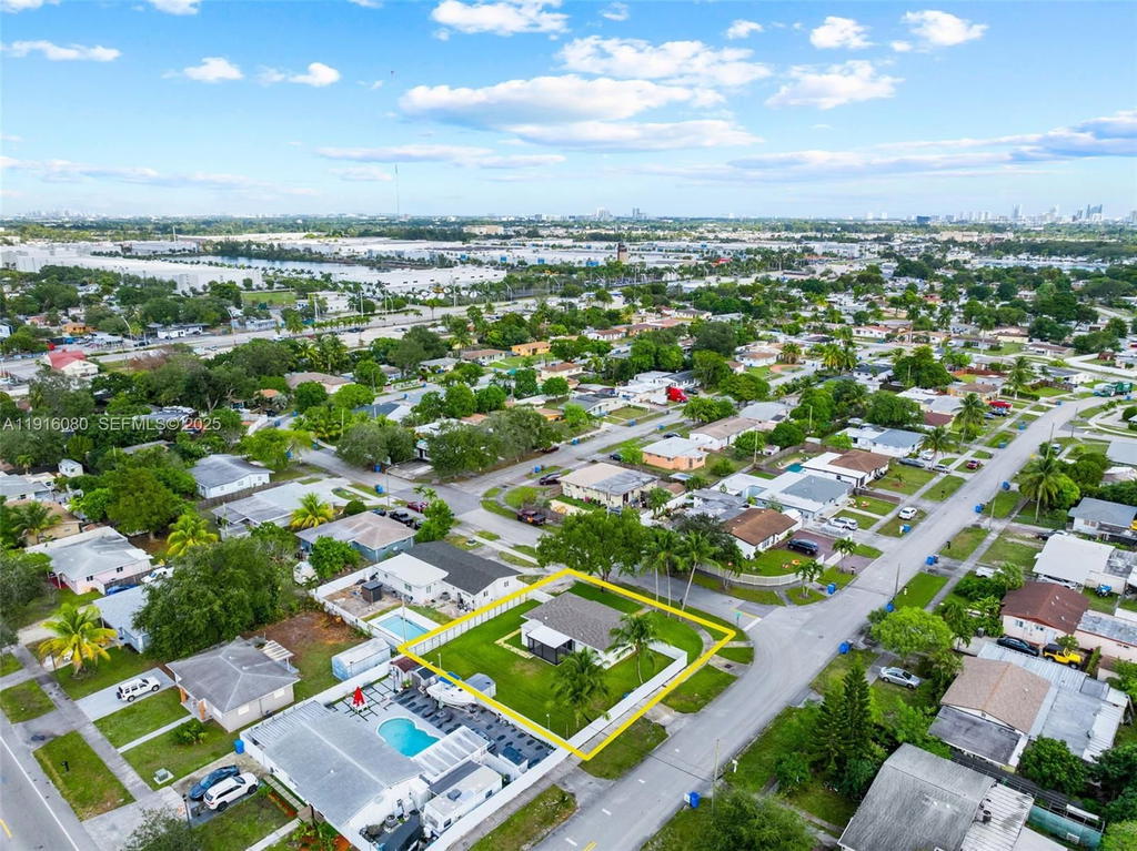 Real estate property located at 3150 39th Ave, Broward, Lake Forest Sec 4, West Park, FL