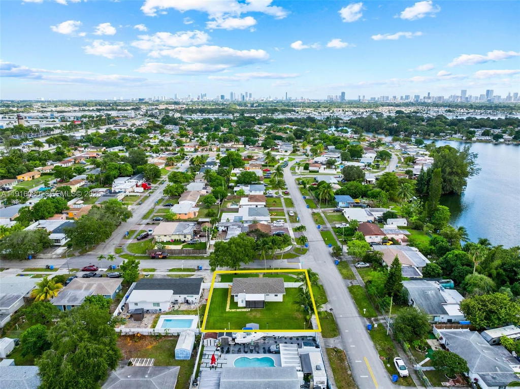 Real estate property located at 3150 39th Ave, Broward, Lake Forest Sec 4, West Park, FL