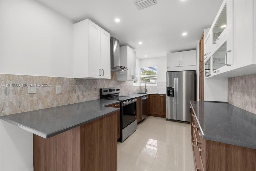 Real estate property located at 3150 39th Ave, Broward, Lake Forest Sec 4, West Park, FL