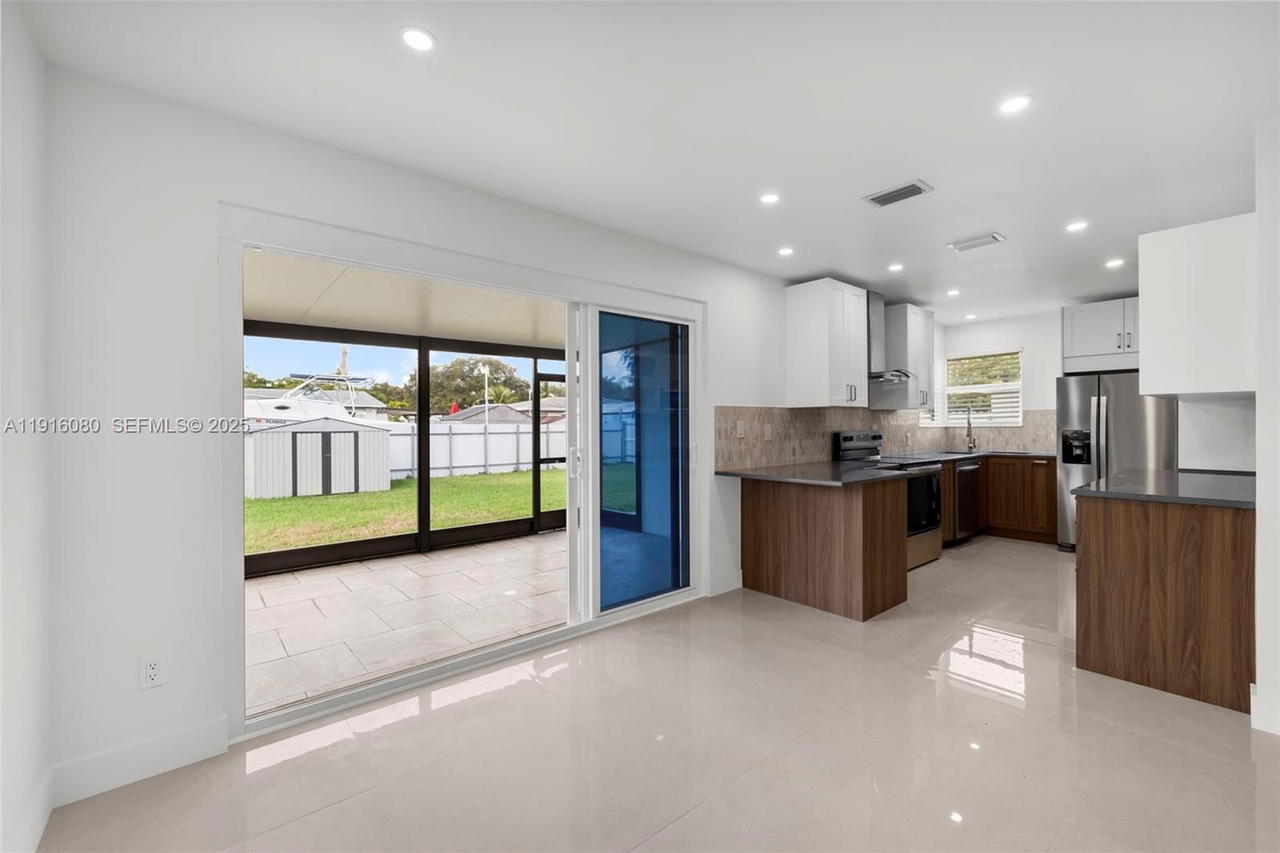 Real estate property located at 3150 39th Ave, Broward, Lake Forest Sec 4, West Park, FL