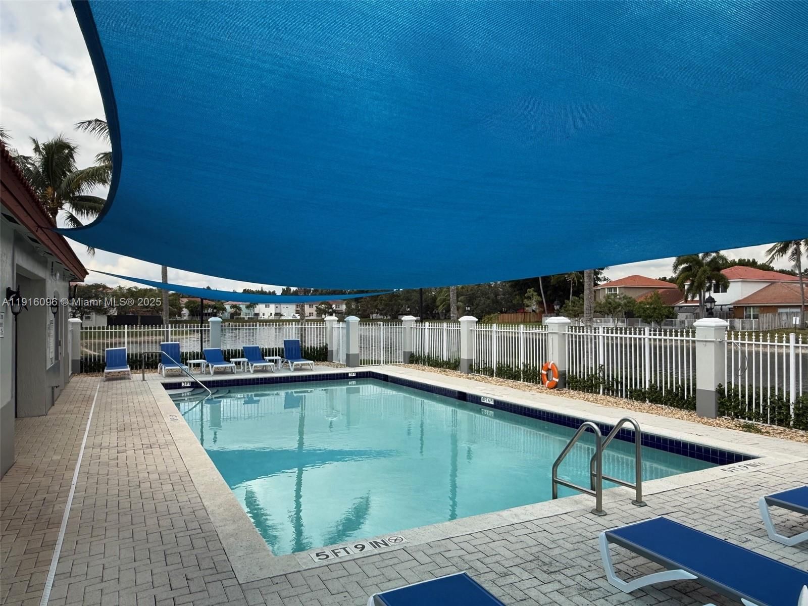 Real estate property located at 16420 48th Ter, Miami-dade, Park Lakes Sec 3, Miami, FL