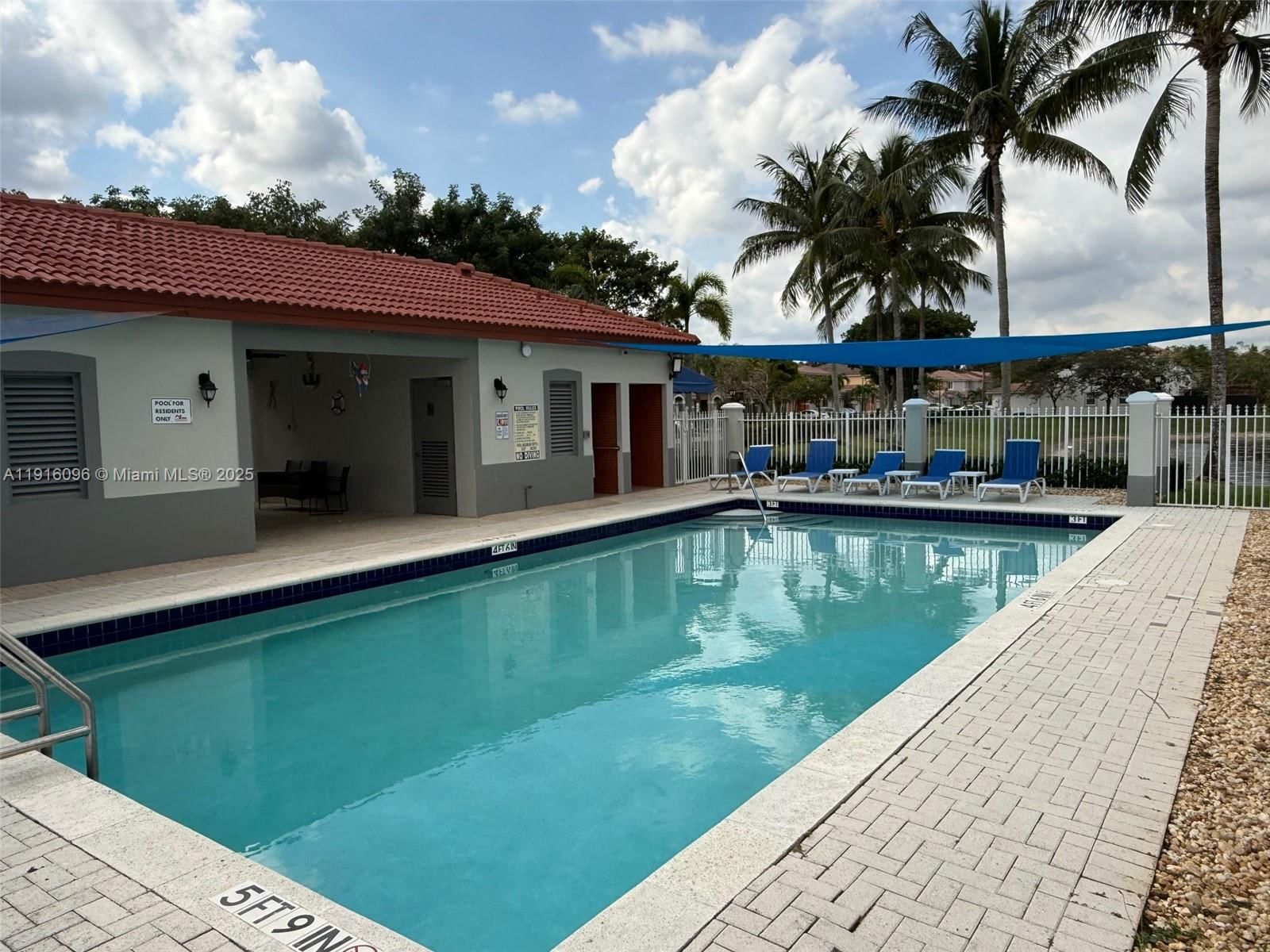 Real estate property located at 16420 48th Ter, Miami-dade, Park Lakes Sec 3, Miami, FL
