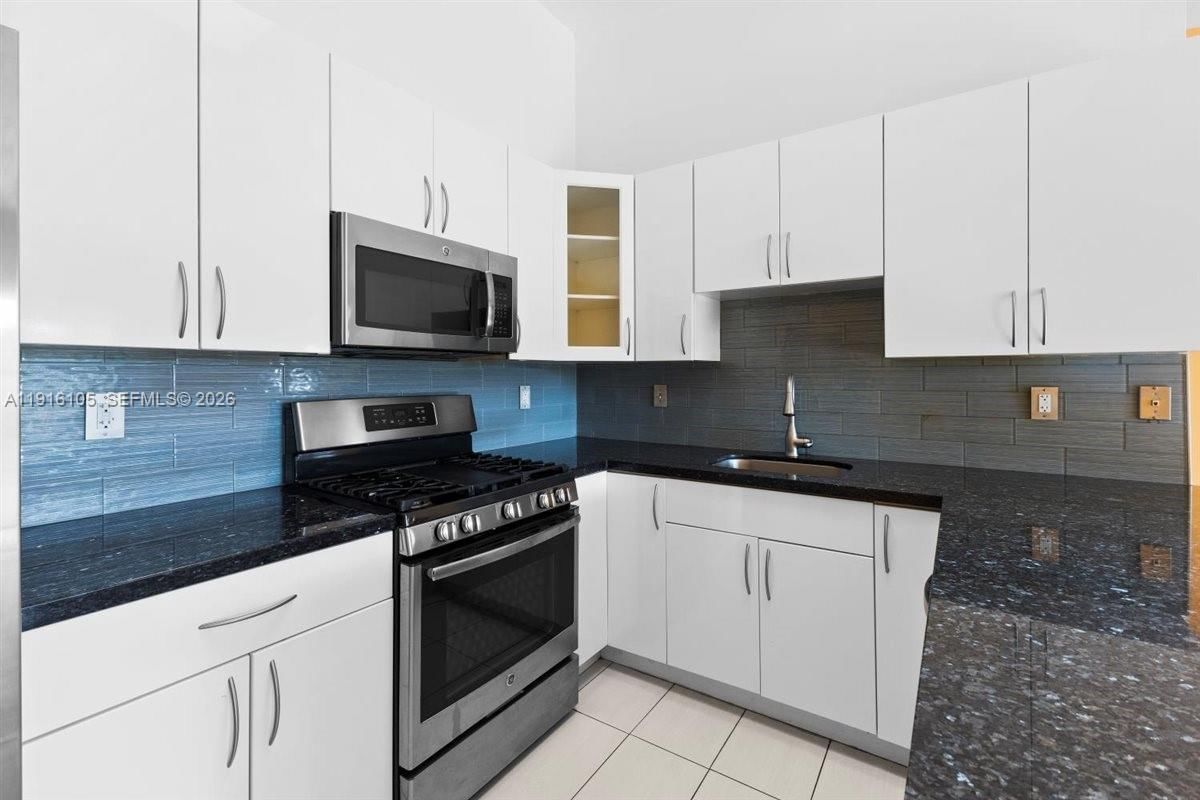Real estate property located at 9231 150th Ave, Miami-dade, Hammocks Sec 3, Miami, FL