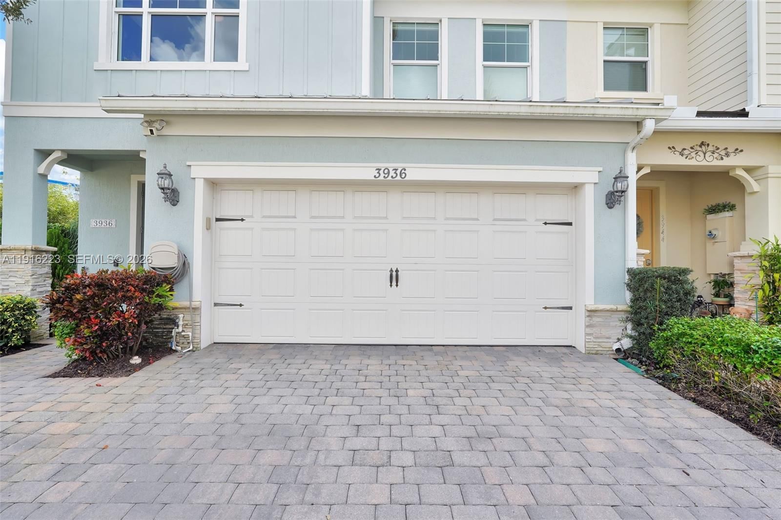 Real estate property located at 3936 Mahogany Ln, Broward, Hillcrest Country Club No, Hollywood, FL