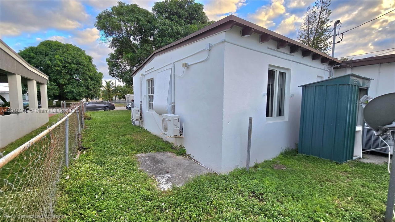 Real estate property located at 1951 Rutland St, Miami-dade, Magnolia Gardens Consolid, Opa Locka, FL