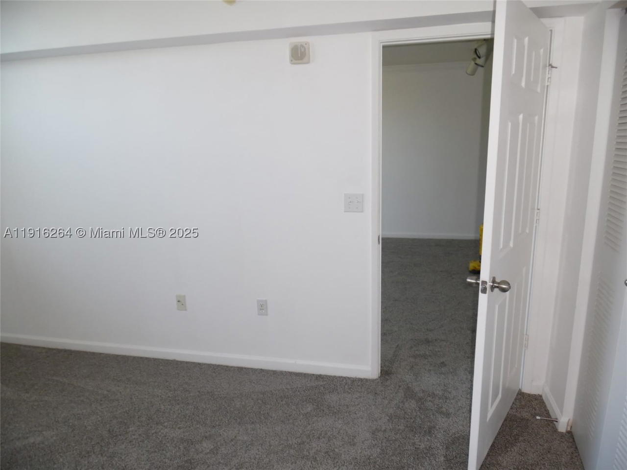 Real estate property located at 1919 Van Buren St #516A, Broward, Regent Park Condo, Hollywood, FL