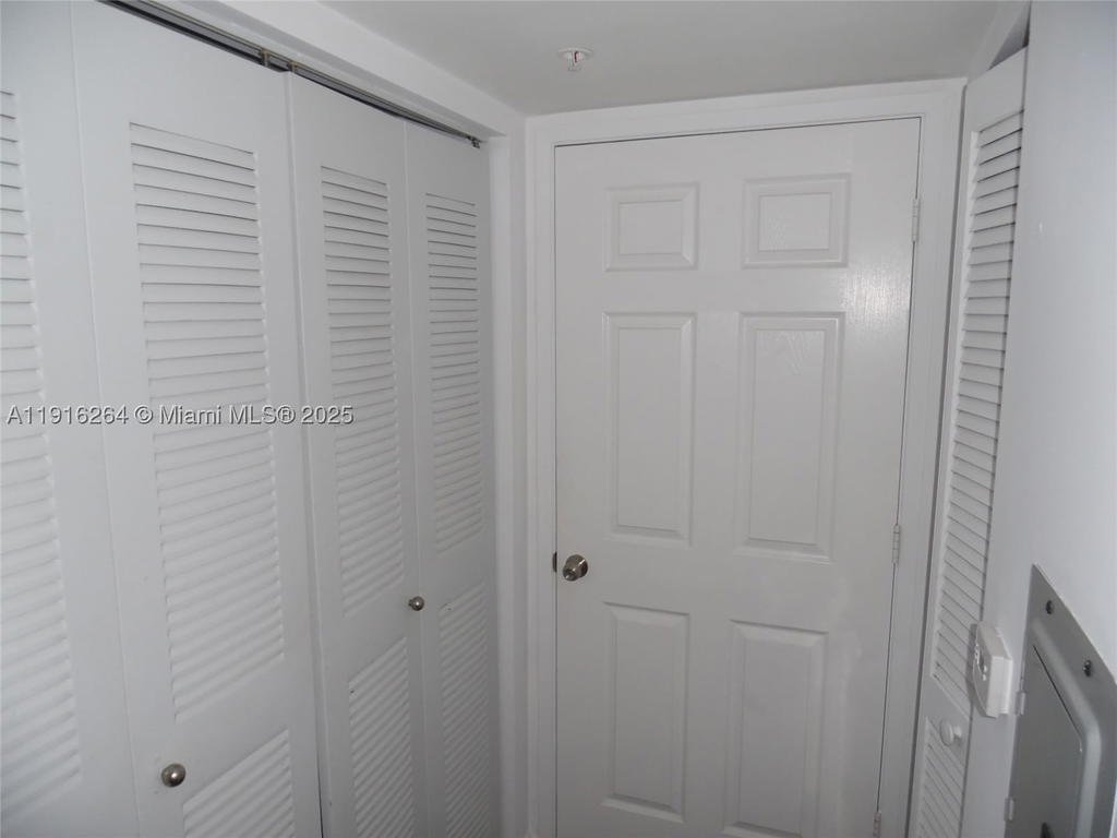 Real estate property located at 1919 Van Buren St #516A, Broward, Regent Park Condo, Hollywood, FL