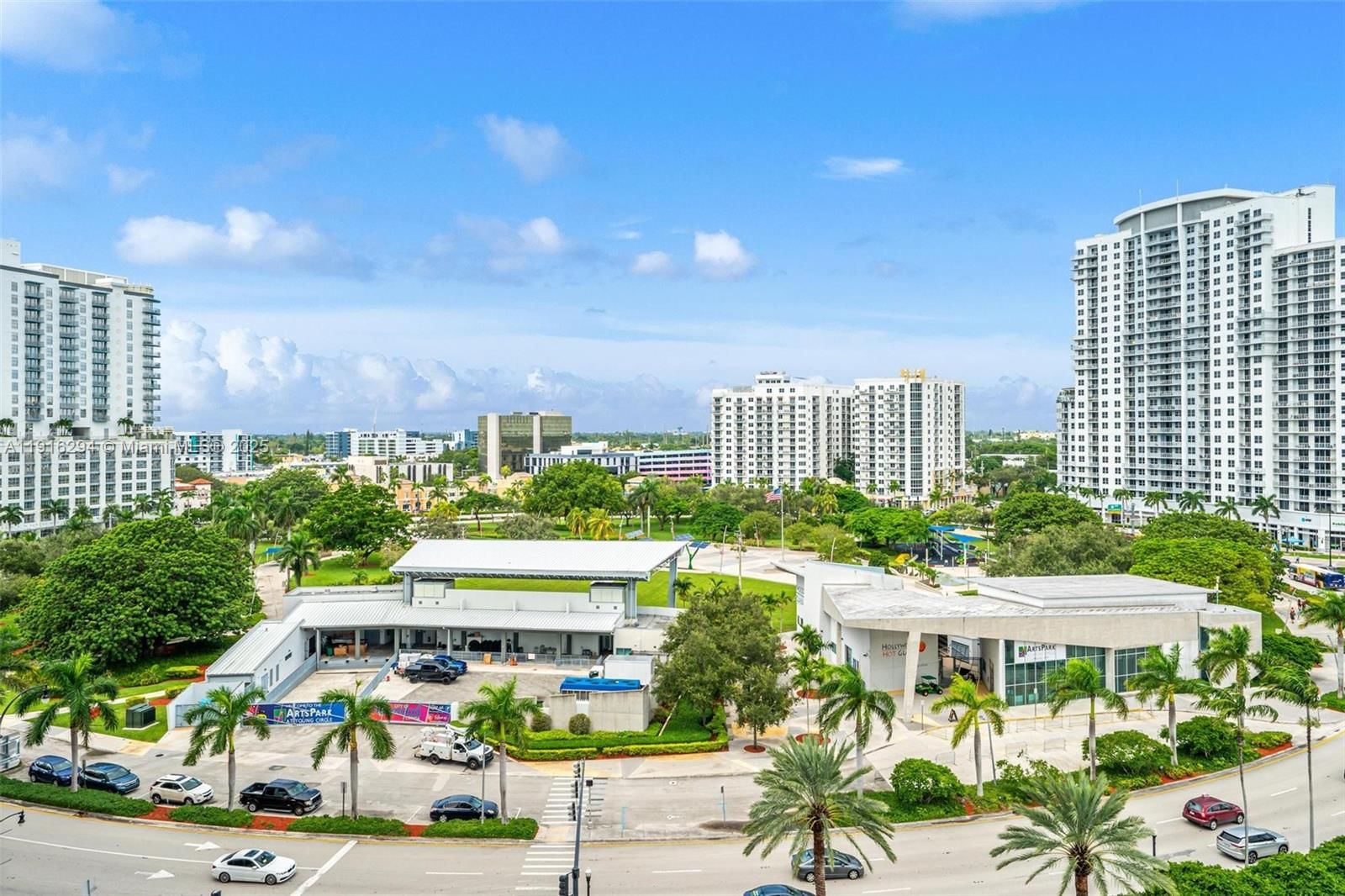 Real estate property located at 1720 Harrison St #10G, Broward, Home Tower Condo, Hollywood, FL