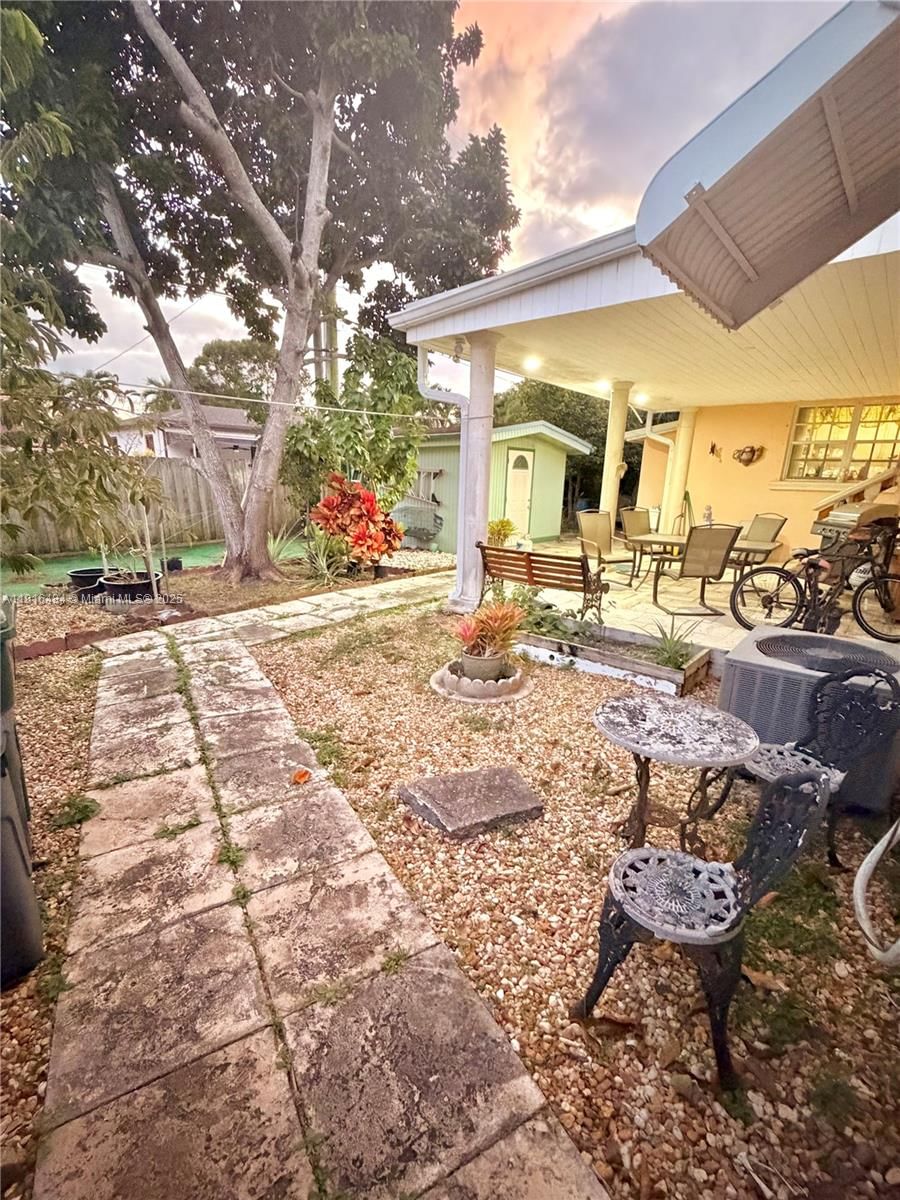 Real estate property located at 5850 13th Ter, Miami-dade, Sylvania Heights, West Miami, FL