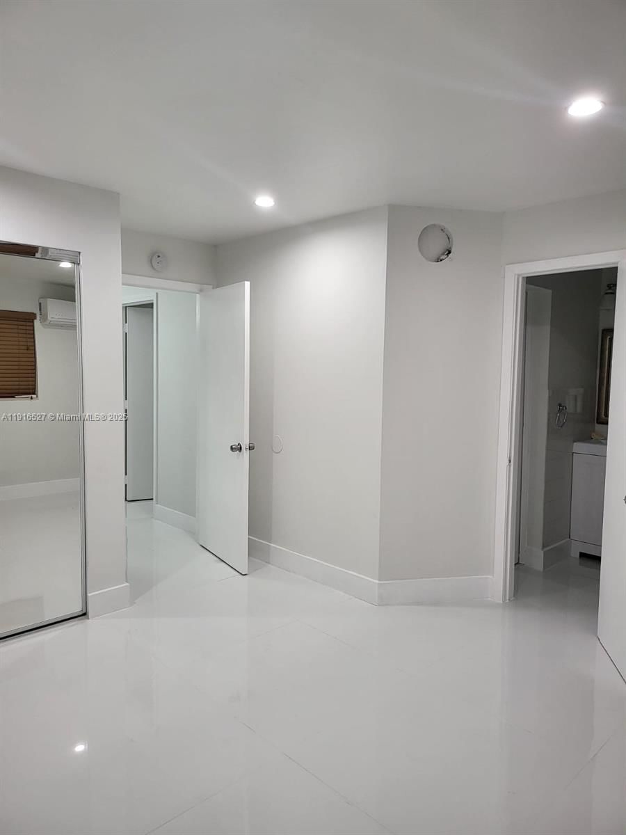 Real estate property located at 9375 40th Ter #203, Miami-dade, Hemingway Villa Condo, Miami, FL