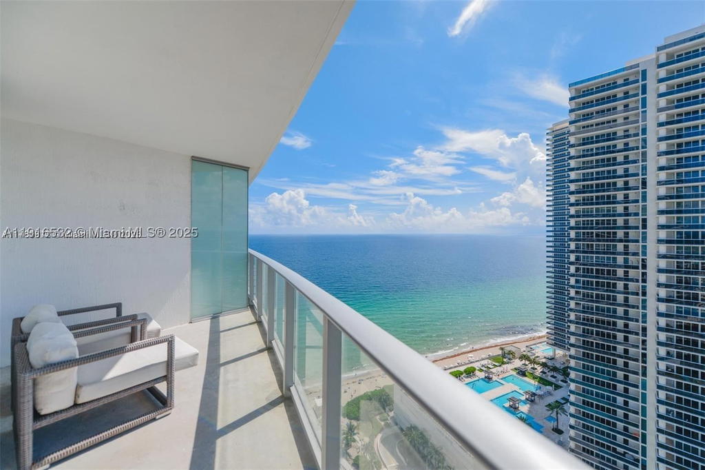Real estate property located at 4111 Ocean Dr #2711, Broward, Lyfe Hyde, Hollywood, FL