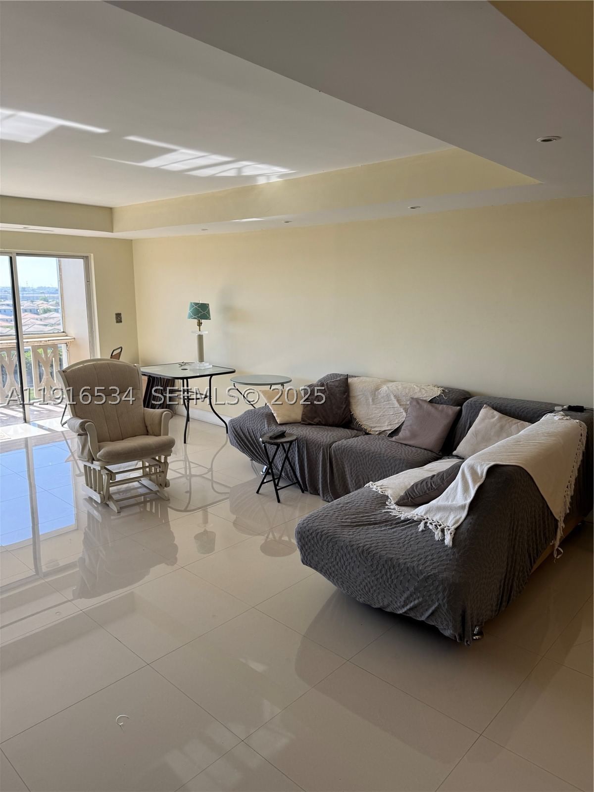Real estate property located at 800 195th St #714, Miami-dade, Canongate Condo No One, Miami, FL