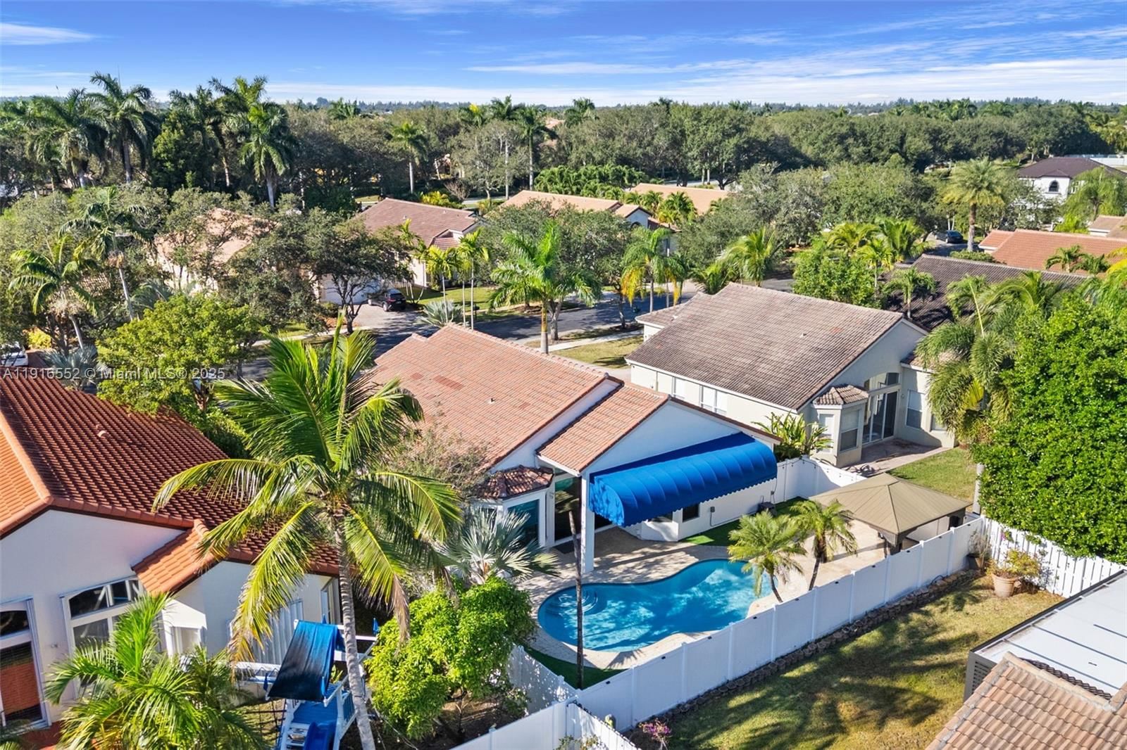 Real estate property located at 18881 29th Ct, Broward, Sunset Lakes Plat One, Miramar, FL