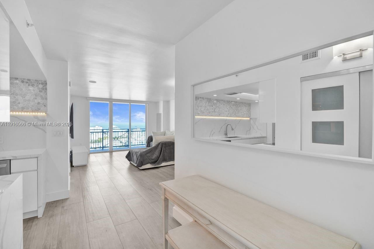 Real estate property located at 90 Alton Rd #1907, Miami-dade, Yacht Club At Portofino, Miami Beach, FL