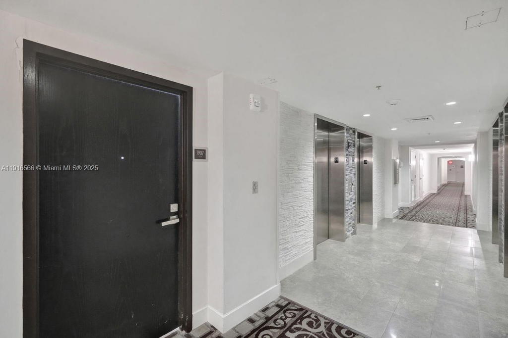Real estate property located at 90 Alton Rd #1907, Miami-dade, Yacht Club At Portofino, Miami Beach, FL
