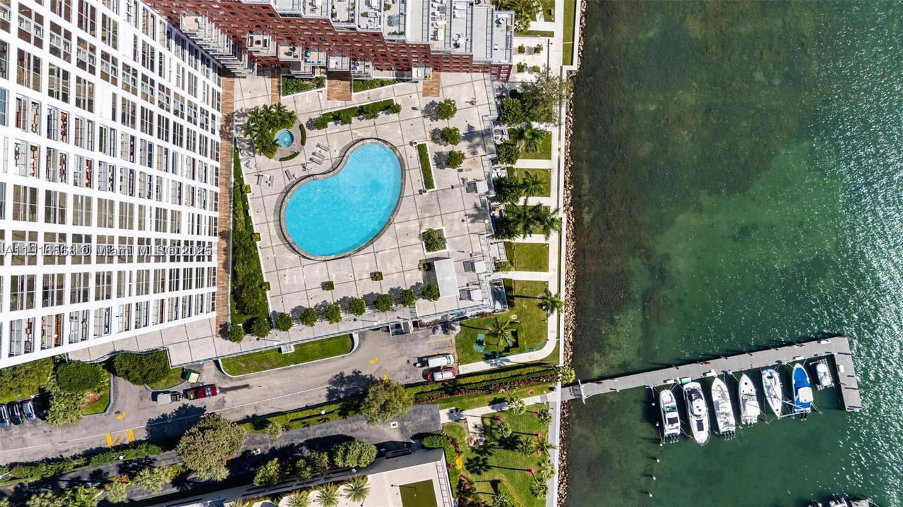 Real estate property located at 1541 Brickell Ave C406, Miami-dade, The Palace Condo, Miami, FL