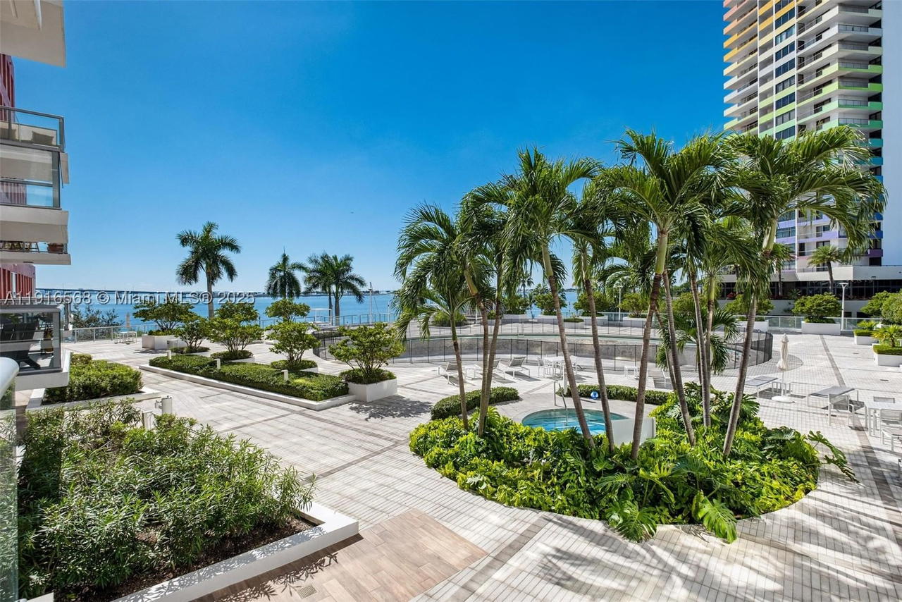 Real estate property located at 1541 Brickell Ave C406, Miami-dade, The Palace Condo, Miami, FL