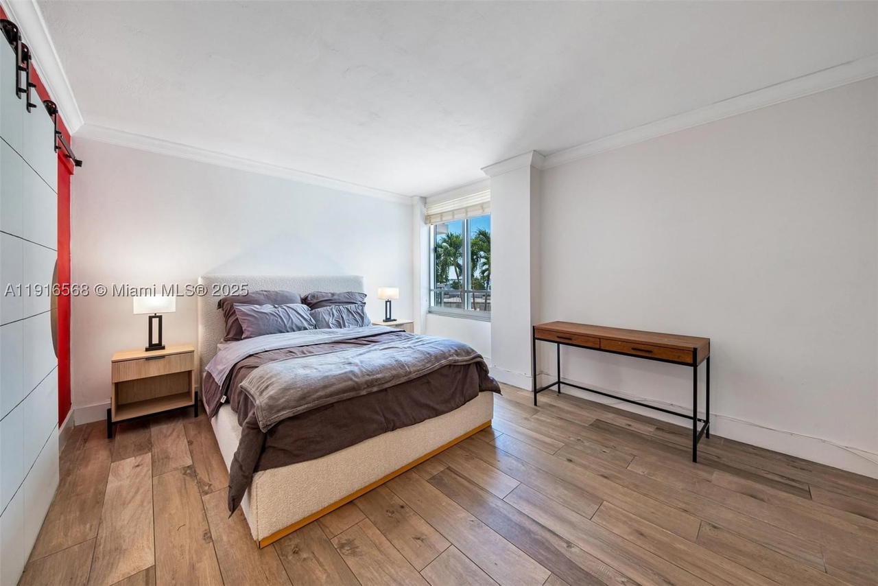 Real estate property located at 1541 Brickell Ave C406, Miami-dade, The Palace Condo, Miami, FL