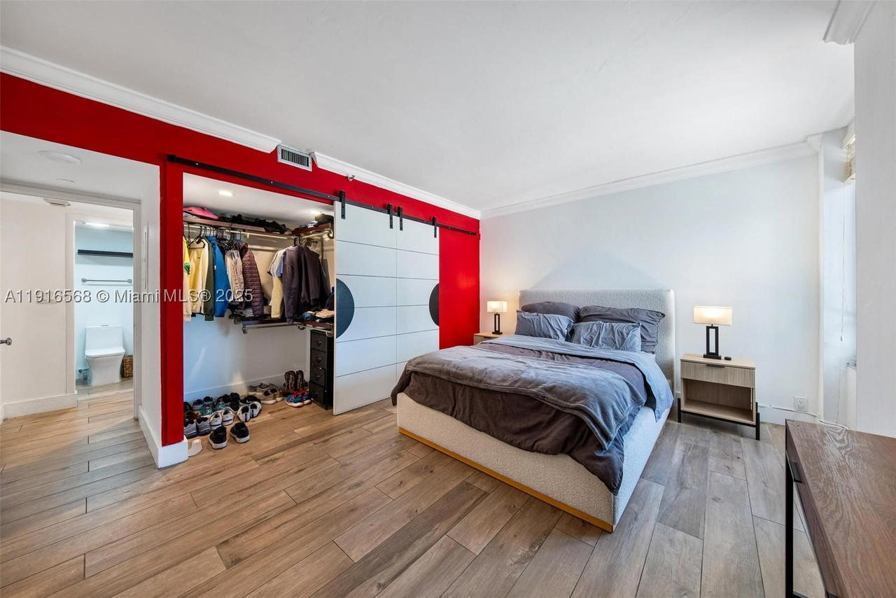 Real estate property located at 1541 Brickell Ave C406, Miami-dade, The Palace Condo, Miami, FL