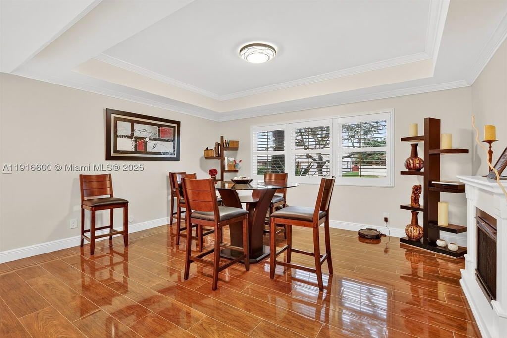 Real estate property located at 20230 7th St, Broward, Chapel Trail Replat, Pembroke Pines, FL