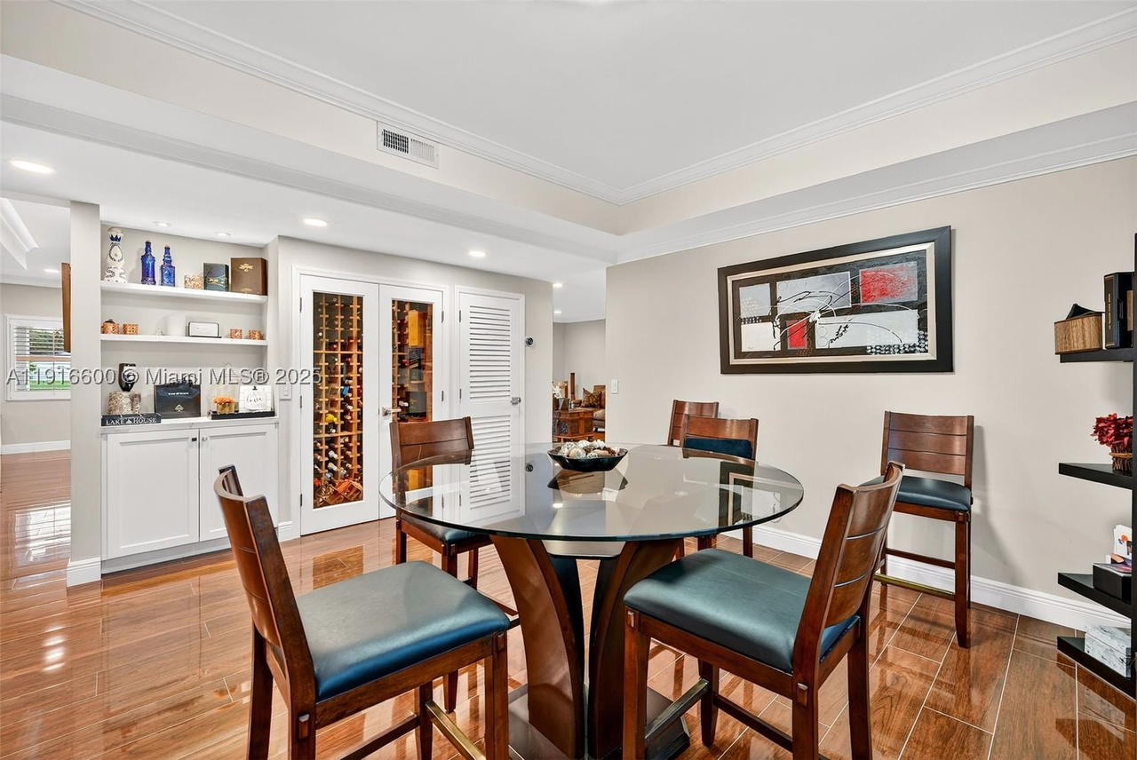 Real estate property located at 20230 7th St, Broward, Chapel Trail Replat, Pembroke Pines, FL