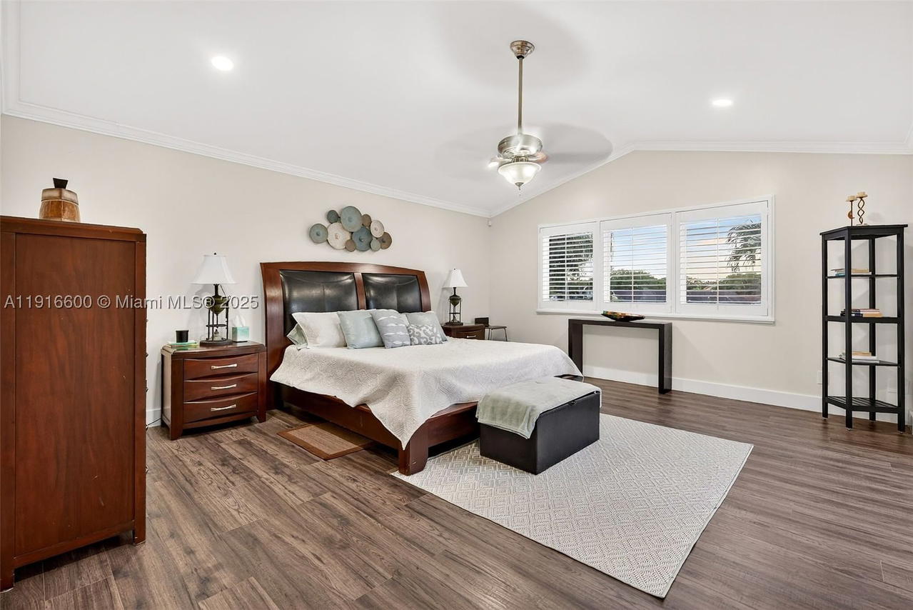 Real estate property located at 20230 7th St, Broward, Chapel Trail Replat, Pembroke Pines, FL