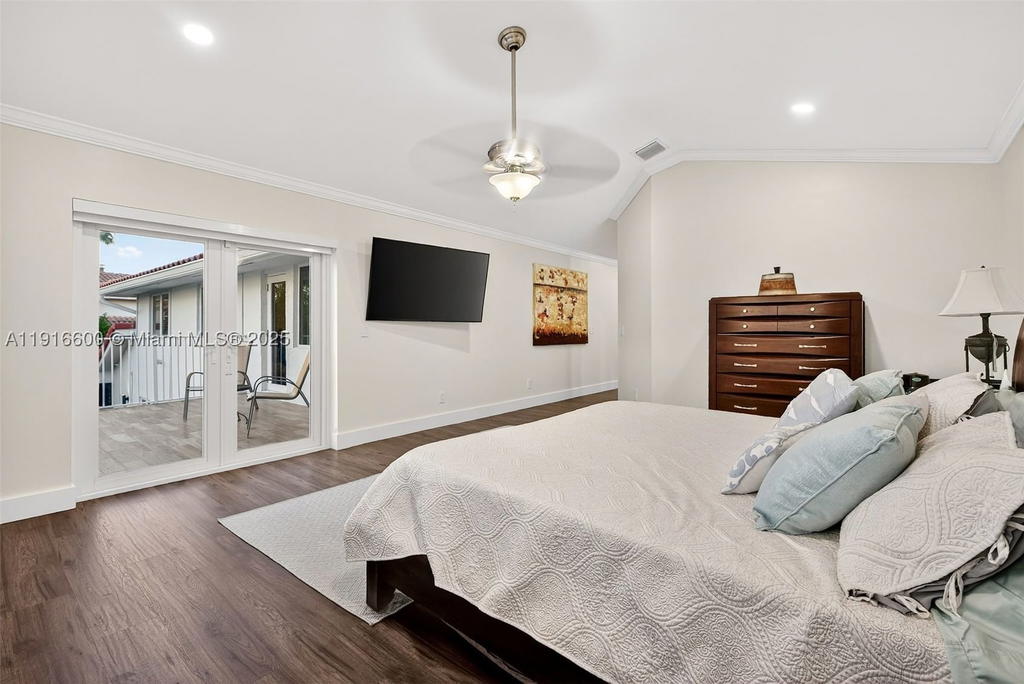 Real estate property located at 20230 7th St, Broward, Chapel Trail Replat, Pembroke Pines, FL